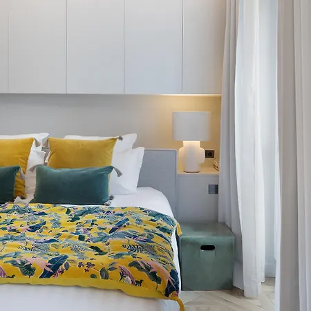 Apartment Pick A Flat's In Saint-germain, Bon Marche - Rue De Babylone Paris