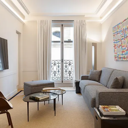 Pick A Flat's In Saint-germain, Bon Marche - Rue De Babylone Apartment