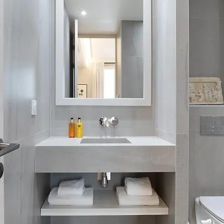 Apartment Pick A Flat's In Saint-germain, Bon Marche - Rue De Babylone Paris