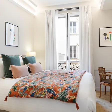 Pick A Flat's In Saint-germain, Bon Marche - Rue De Babylone Apartment Paris