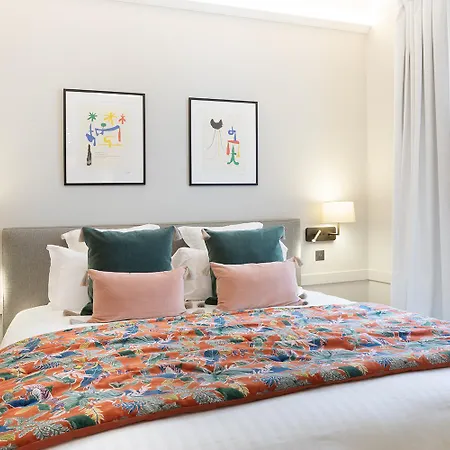 Pick A Flat's In Saint-germain, Bon Marche - Rue De Babylone Apartment *