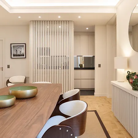 Apartment Pick A Flat's In Saint-germain, Bon Marche - Rue De Babylone *